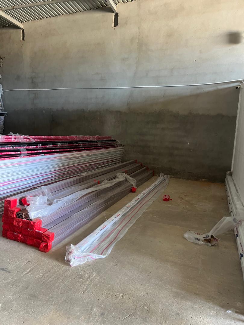 حزم قطاعات الألمنيوم مغلفة